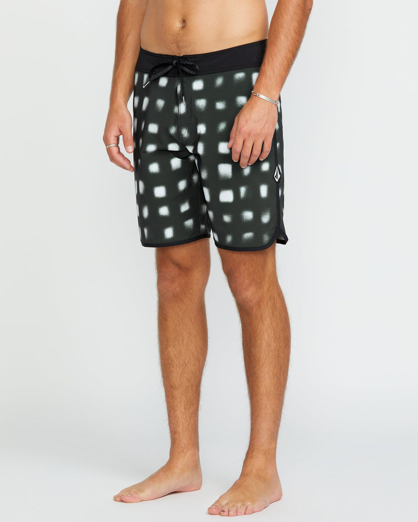 Infuse Scallop Mod 19" Boardshorts - BLACK