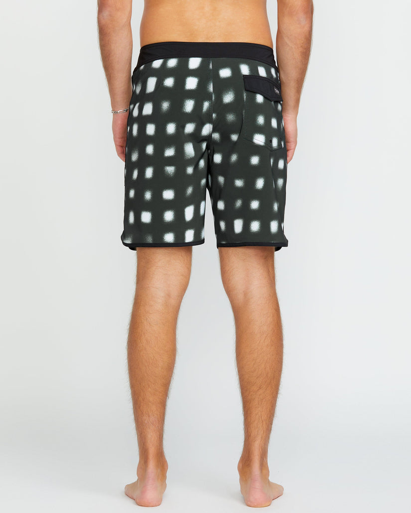 Infuse Scallop Mod 19" Boardshorts - BLACK