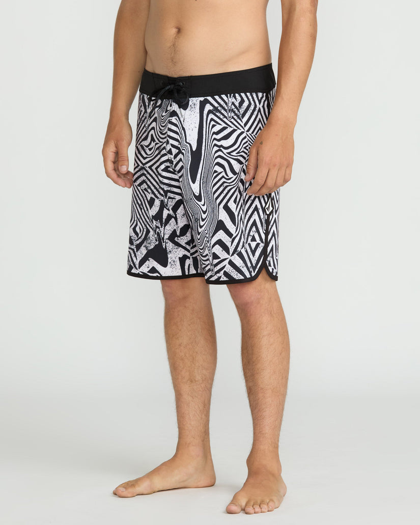 Infuse Scallop Mod 19" Boardshorts - White Black