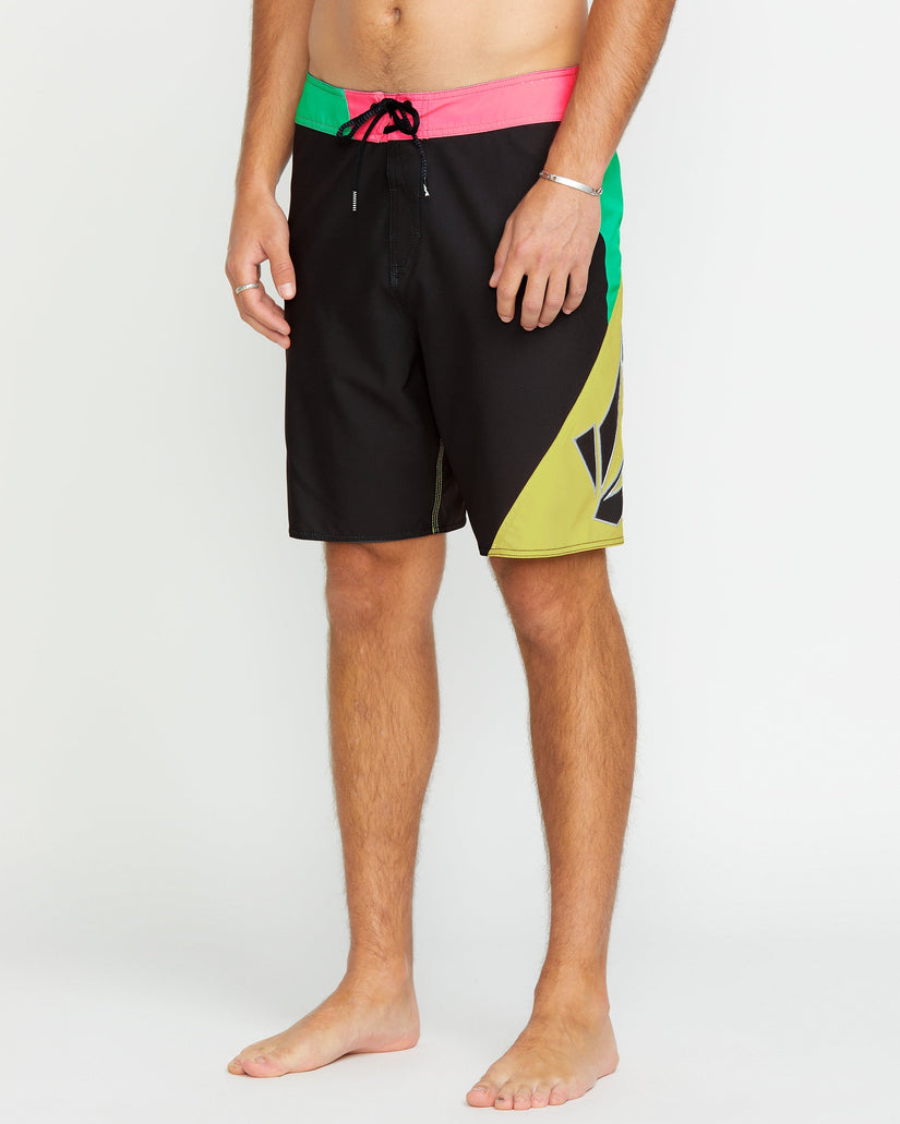 Vee Bee Mod 20" Boardshorts - BLACK