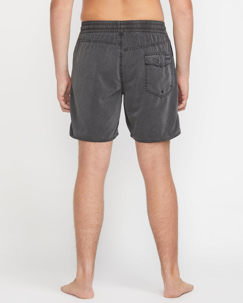 Center Trunk 17" Boardshorts - BLACK