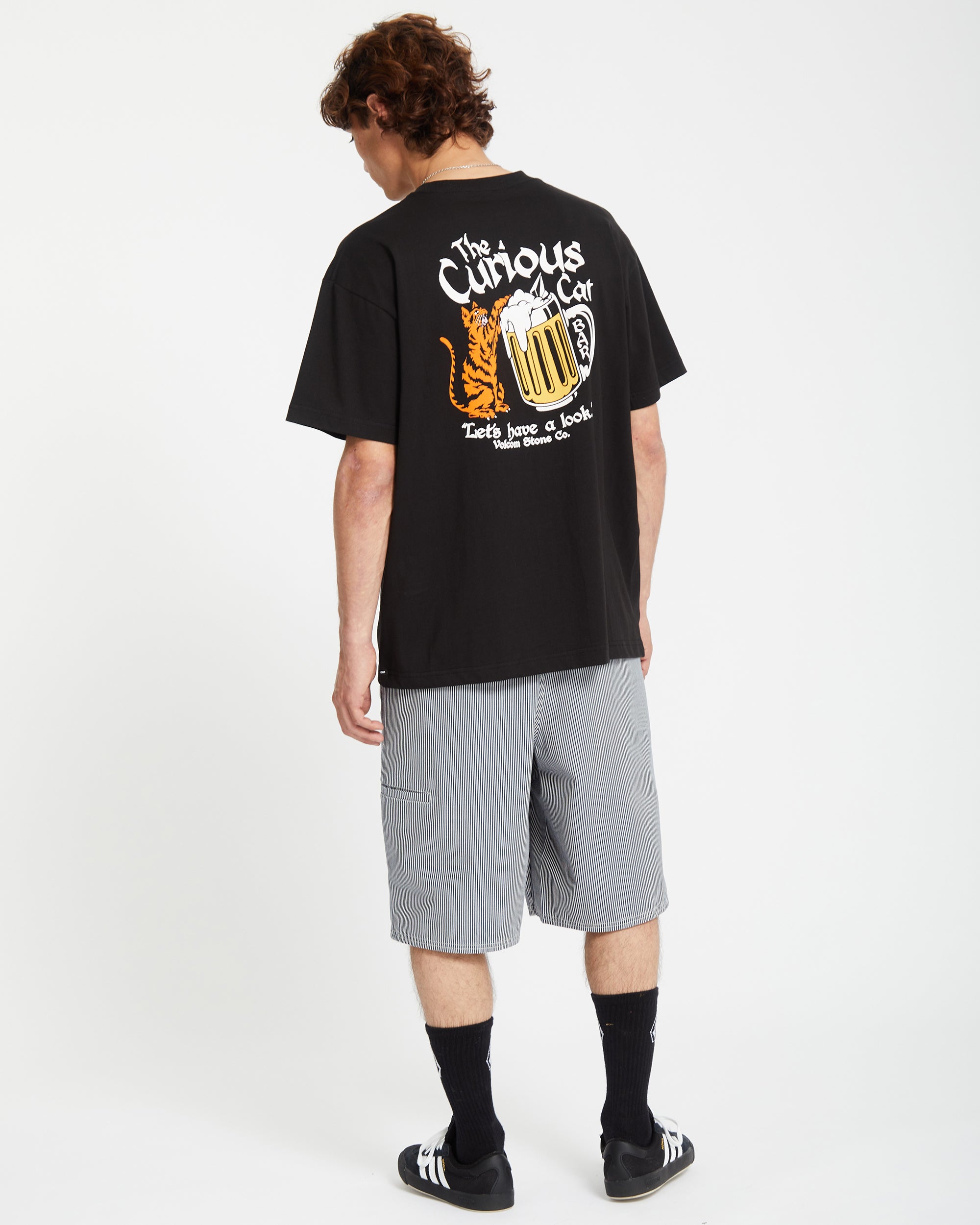 Volcom Curious Cat T-Shirt Herren – 100% Bio-Baumwolle, Classic Fit, Weiß