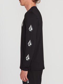 DEADLY STONES L/S (A9312002_BLK) [1]