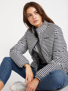 PUFFS N STUF REV JKT (B1541901_BLK) [14]