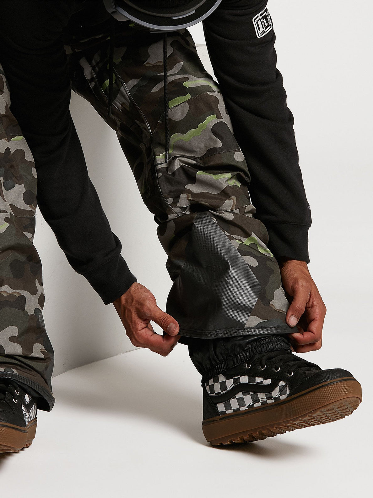 Rain GORE-TEX Bib Overall - Black (G1351902_BLK) [04]