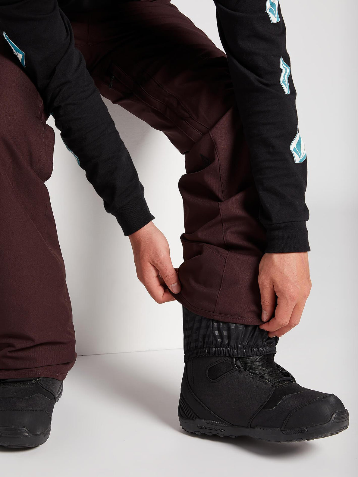 Freakin Snow Chino Pants - Black Red (G1351912_BRD) [4]