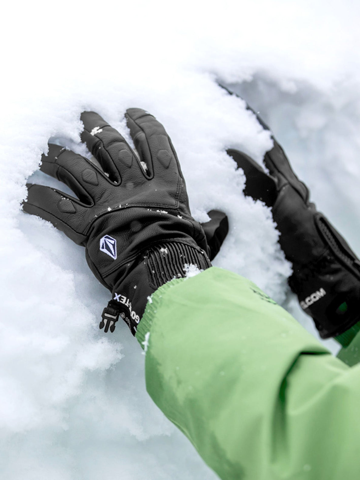 Service Gore-Tex Glove - BLACK (J6852200_BLK) [100]