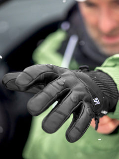 Service Gore-Tex Glove - BLACK (J6852200_BLK) [102]